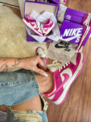 Tênis Nike Dunk Low - Rosa - 3 Cadarços