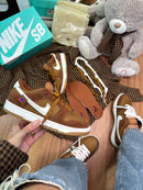 Tênis Dunk Low Teddy Bear - Caramelo