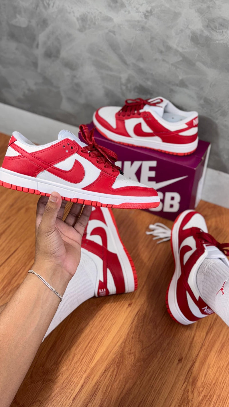 Tênis Nike Dunk Low - Vermelho/Branco