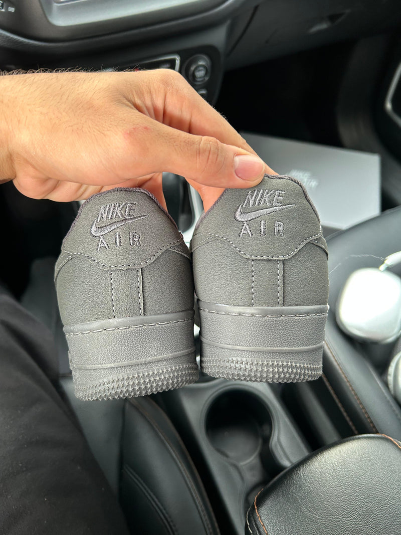 Tênis Nike Air Force Cinza Grafite