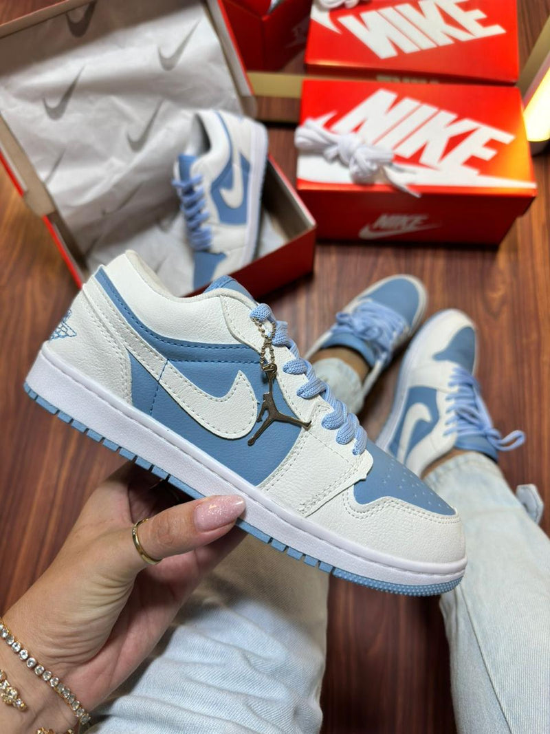 Tênis Nike jordan 1 low - Sky