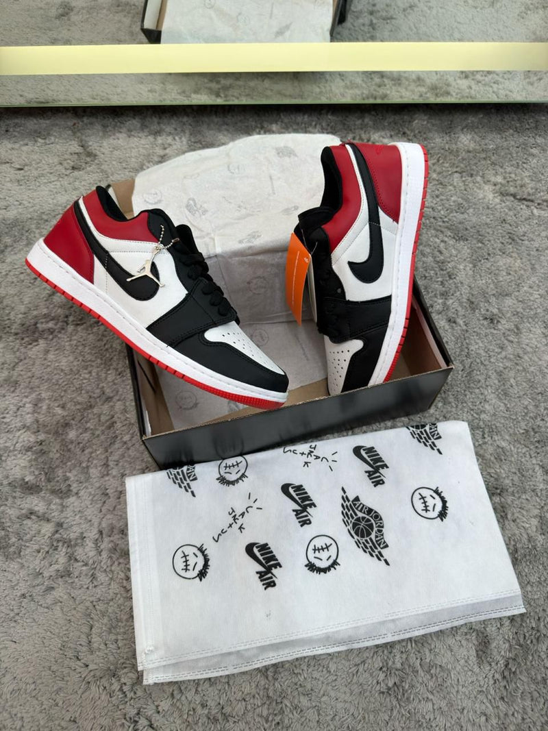 Tênis Nike Jordan 1 Low - Tricolor