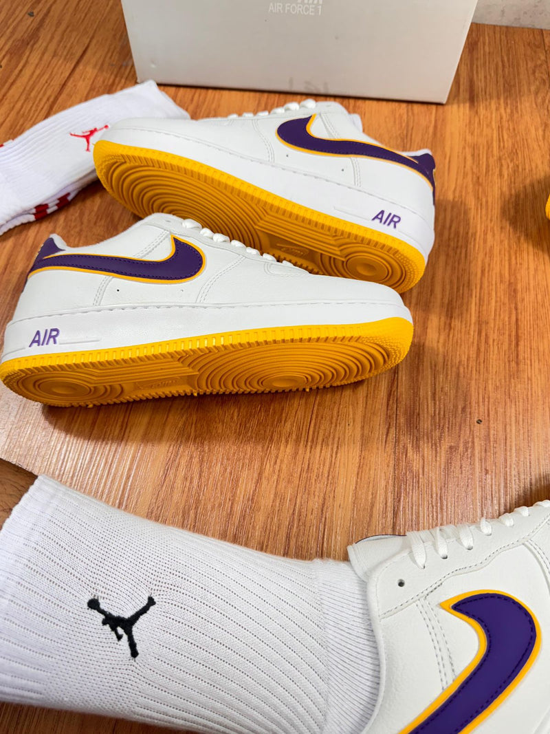 Tênis AIR force 1- Lakers