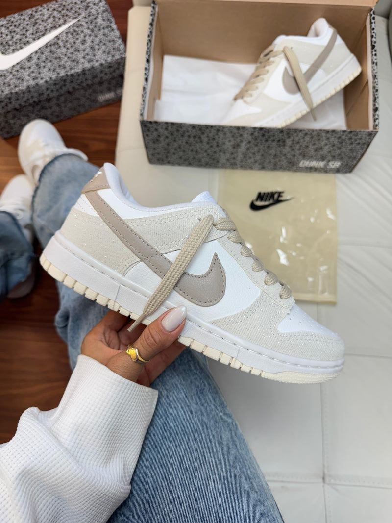 Tênis Dunk Low - Areia/Glitter