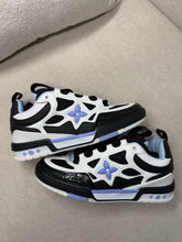 Carregar imagem no visualizador da galeria, Louis Vuitton Skate - Branco/Preto/Azul
