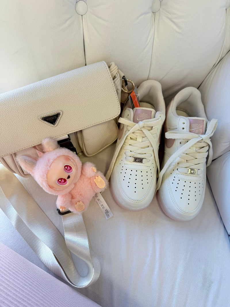 Air Force – Off White / Rosa Metálico