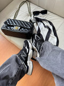 New Balance 9060 - Preto/Branco