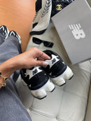 New Balance 9060 - Preto/Branco