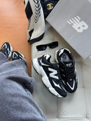 New Balance 9060 - Preto/Branco