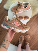 Tênis New Balance 9060 - Salmão