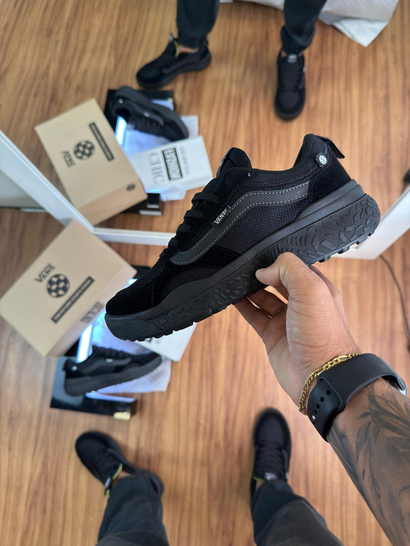Tênis Vans Ultrarange Neo – Preto