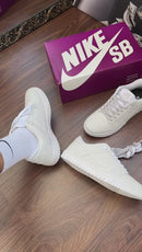 Tênis Nike Dunk - Branco