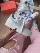 Tênis Nike Air Force com Swoosh Azul