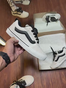 Tênis Vans KNU - Branco/Preto