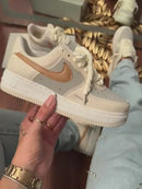 Nike Air Force - Bege/Cinza/Bronze