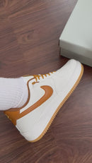 Tênis Air Force 1- Lakers/Mostarda