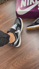 Tênis Nike Dunk Low - Cinza/Preto