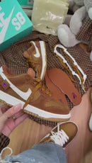 Tênis Dunk Low Teddy Bear - Caramelo