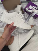 Tênis Nike Dunk - Branco - Cadarço Corda