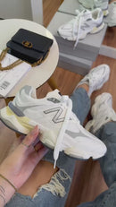 New Balance 9060 - Branco/Cinza