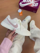 Tênis Dunk Low - Cinza/Rose