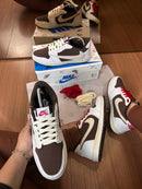 Tênis Nike Travis Scott - Branco/Marrom