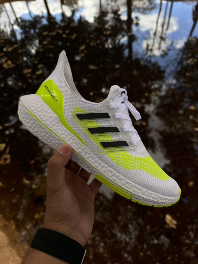 Tênis Adidas Ultraboost - Verde/Branco