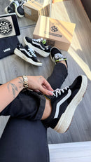 Tênis Vans Ultrarange Neo – Preto & Branco