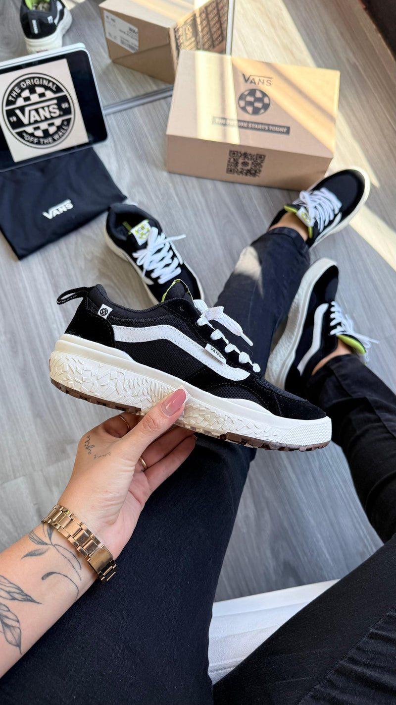 Tênis Vans Ultrarange Neo – Preto & Branco