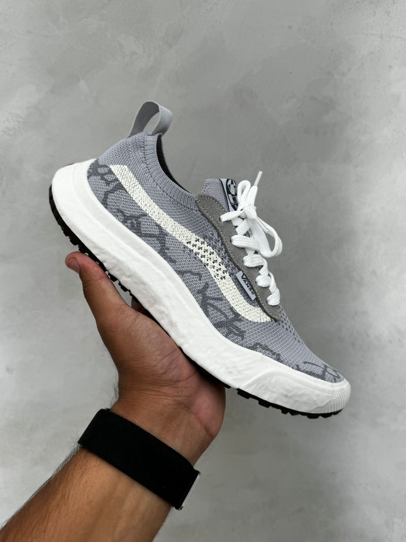 Tênis Ultrarange - VR3 Cinza