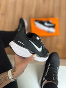 Tênis Nike Air Zoom - Preto